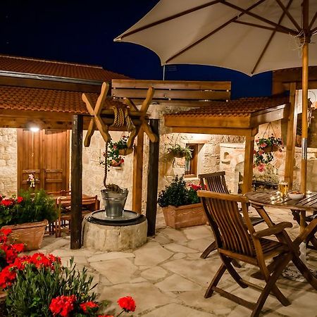 Xenios Cottages Lofou Exteriör bild