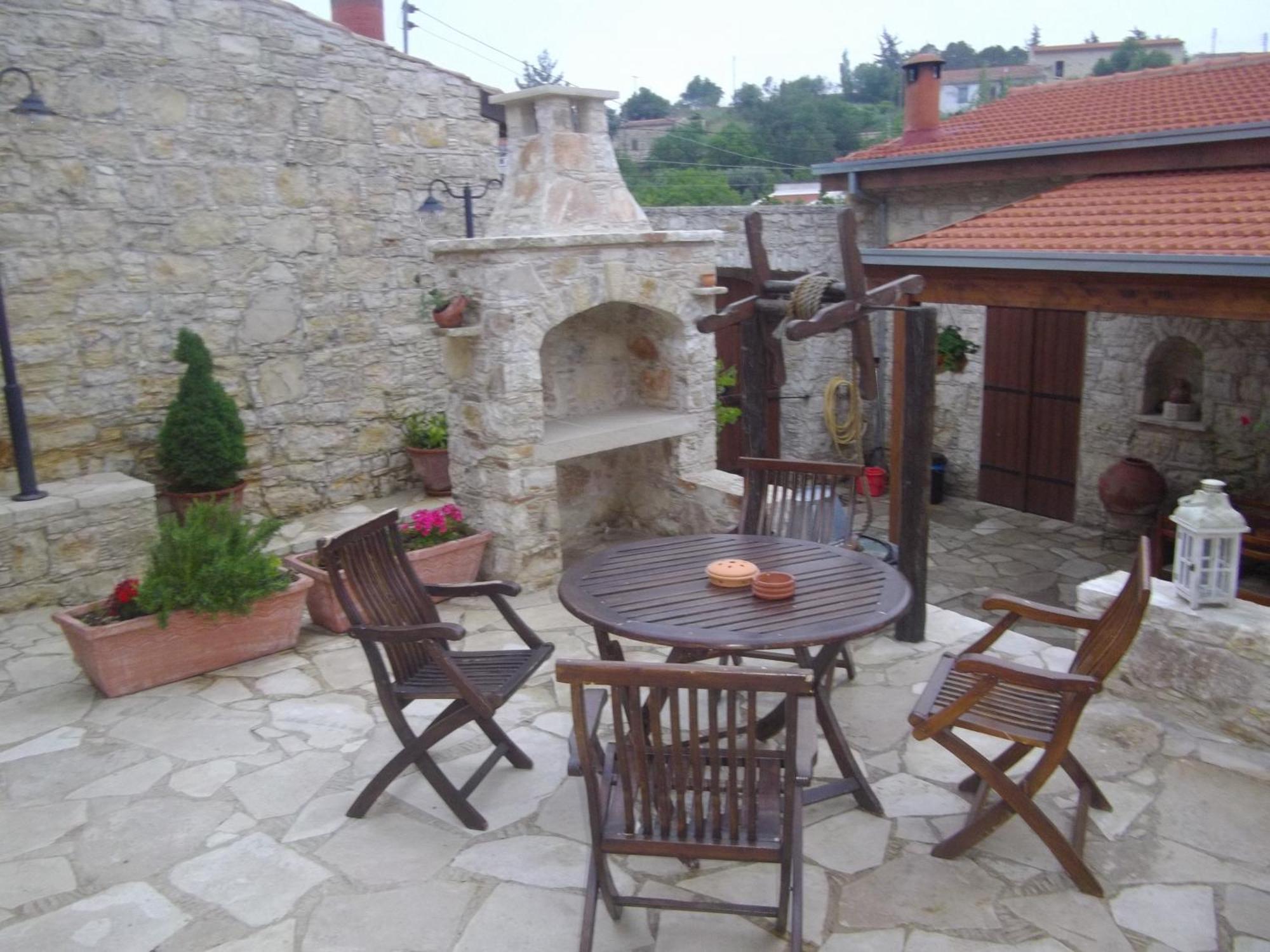 Xenios Cottages Lofou Rum bild