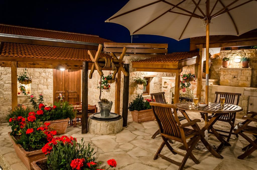 Xenios Cottages Lofou Exteriör bild