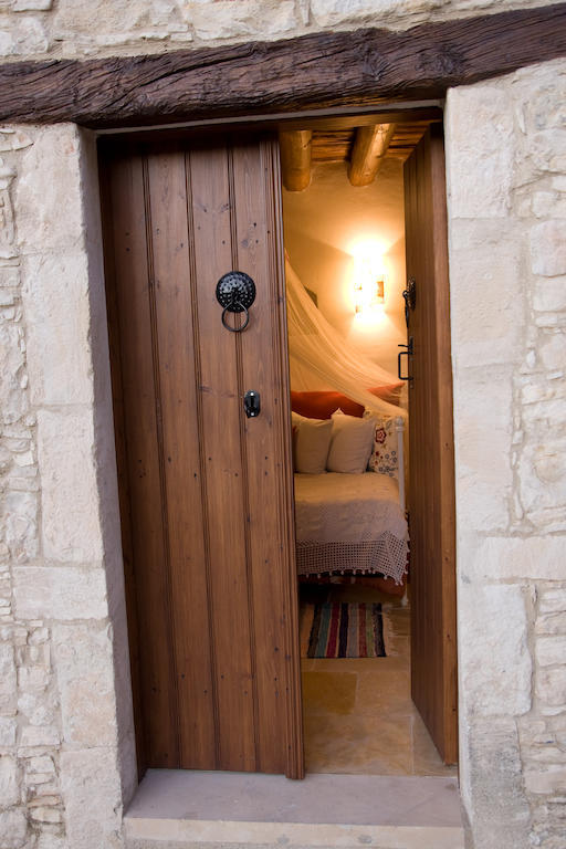 Xenios Cottages Lofou Rum bild